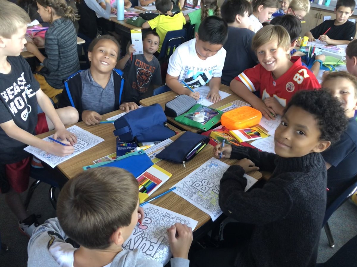 MrsEbert5th's tweet photo. We’ve been modeling the PBIS expectations for our 2nd grade buddy class. So proud of these kiddos for being safe, responsible, and respectful! @starhuskies @mrslopez_2 https://t.co/iH1QHLG8IO