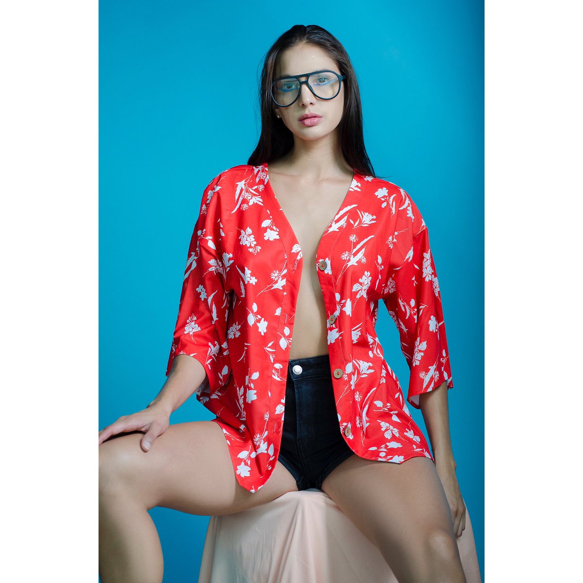 capamodel's tweet photo. Martes de shooting con @Arytryon1 en @capamodel #becapa #beamazing #producer #photo #FelizMiercoles https://t.co/ptLzMlQ6Hj