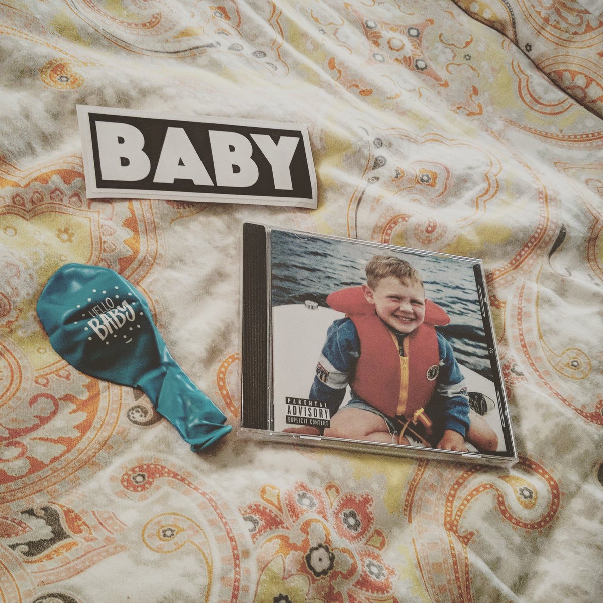 Possibly the best thing I've ever received in the mail! Thank you @iamalexbent for creating this incredible album. The sticker is dope too!

#bestthingever #BABY #AlexBent+TheEmptiness #hellobaby #ofcoursetheballoonisblue #aestheticonpoint #yxe #yxemusic #supportlocalartists