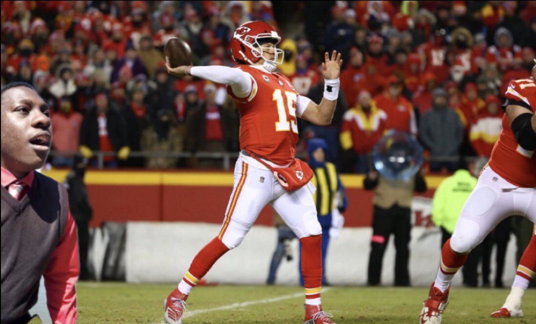 TheFlowPod's tweet photo. Izzy’s face every time he watches Patrick Mahomes throw #TheFlow https://t.co/10i935mf1x