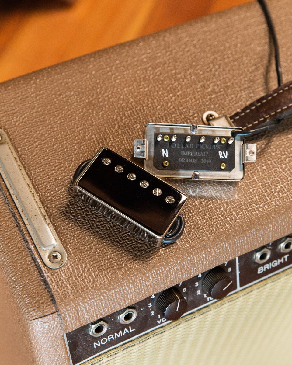Lollar's Imperial Humbucker captures the airy top end, balanced mid-range, tight lows, and complex overtones of the classic original PAF pickups. We then improved on the design to give you a more balanced frequency response.