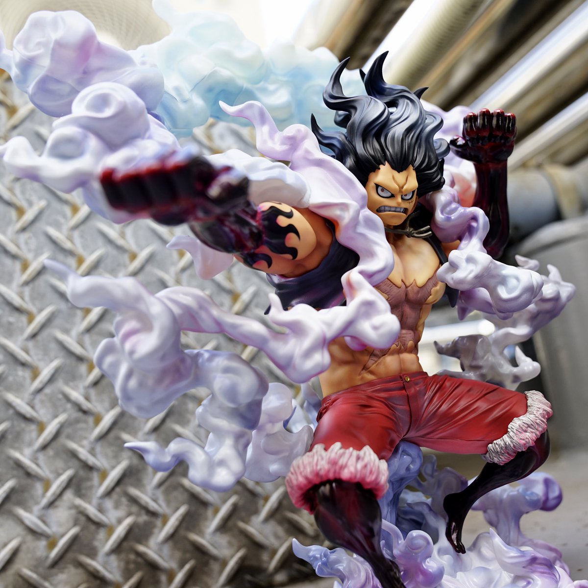 figurine luffy gear 4 megahouse