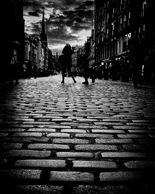 darkedinburgh's tweet photo. “I really believe there are things nobody would see if I didn’t photograph them.”
— Diane Arbus https://t.co/deQQ9oxfot https://t.co/nV1KO4nN7a