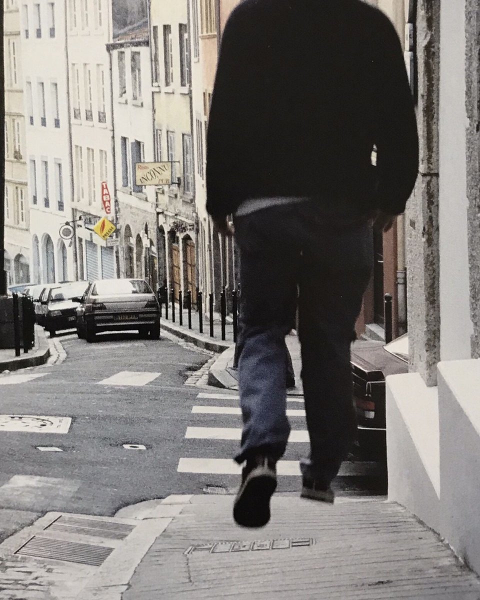 MoW_US's tweet photo. Sebastian Stumpf #WalkingartistWednesday #SebastianStumpf #Walkingart https://t.co/NIebtKm43B