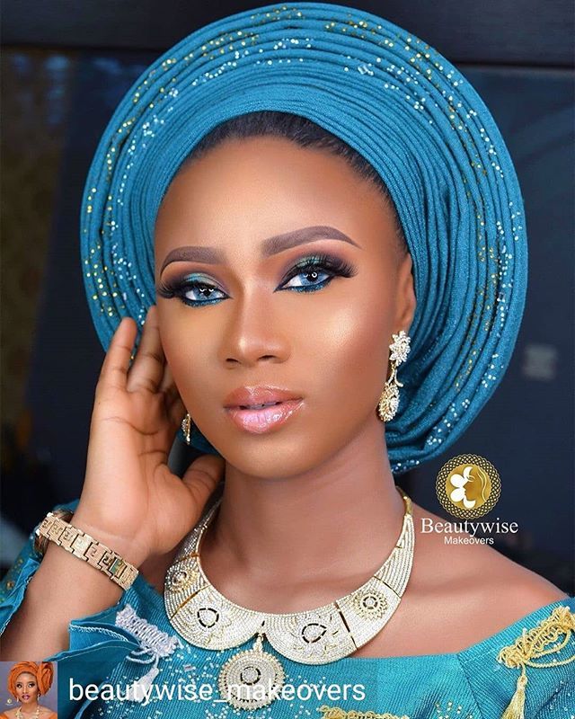 Thelaveedabrand's tweet image. Reposted from @beautywise_makeovers (@get_regrann) -  Life isn’t Perfect but your appearance can be 👌🔥😘 Asooke @ykarisfashion 
Accessories @3teesbeads_asooke 
Makeup &amp;amp; Gele @beautywise_makeovers :
Powders @royale_makeup
:
Muse @beigemodels 
#beautywi… ift.tt/2L3h2fe