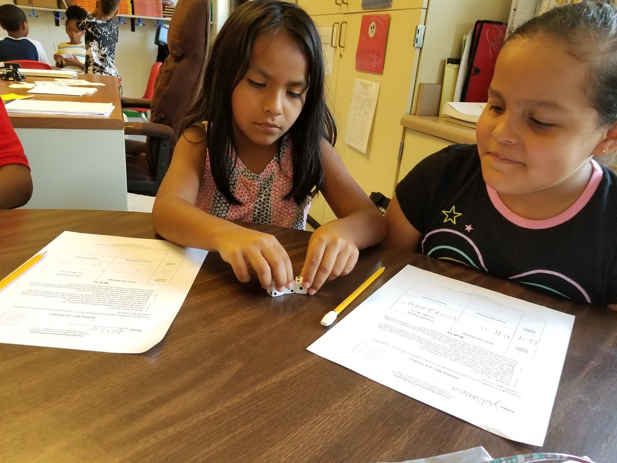 2ndHte's tweet photo. Ms. Foster's class at Hightower Trail @HTEschool is having fun doing the DOE Frameworks Task: Building Base-ten Numbers. @ByrdTeaching #augustmathchallenge https://t.co/zcEaNiEs40