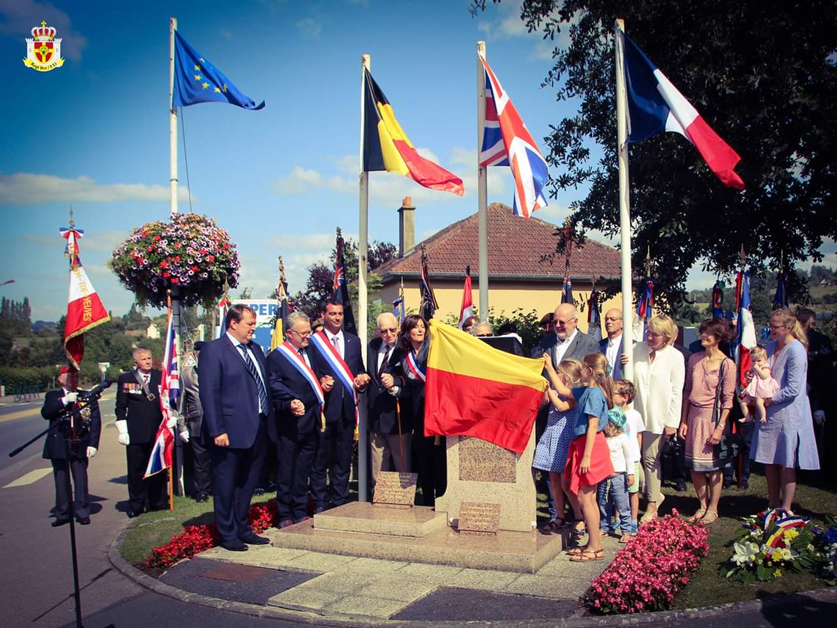 Bvr5Li's tweet photo. The memorial service at the Grande Rue, Dozulé.
Dozulé, 21 august 2019.
#75yearsLiberation
#BrigadePiron #Dozulé #GrandeRue #Normandy #Liberation #InMemorial #Respect #Loyalty https://t.co/rjZI7M9uc8