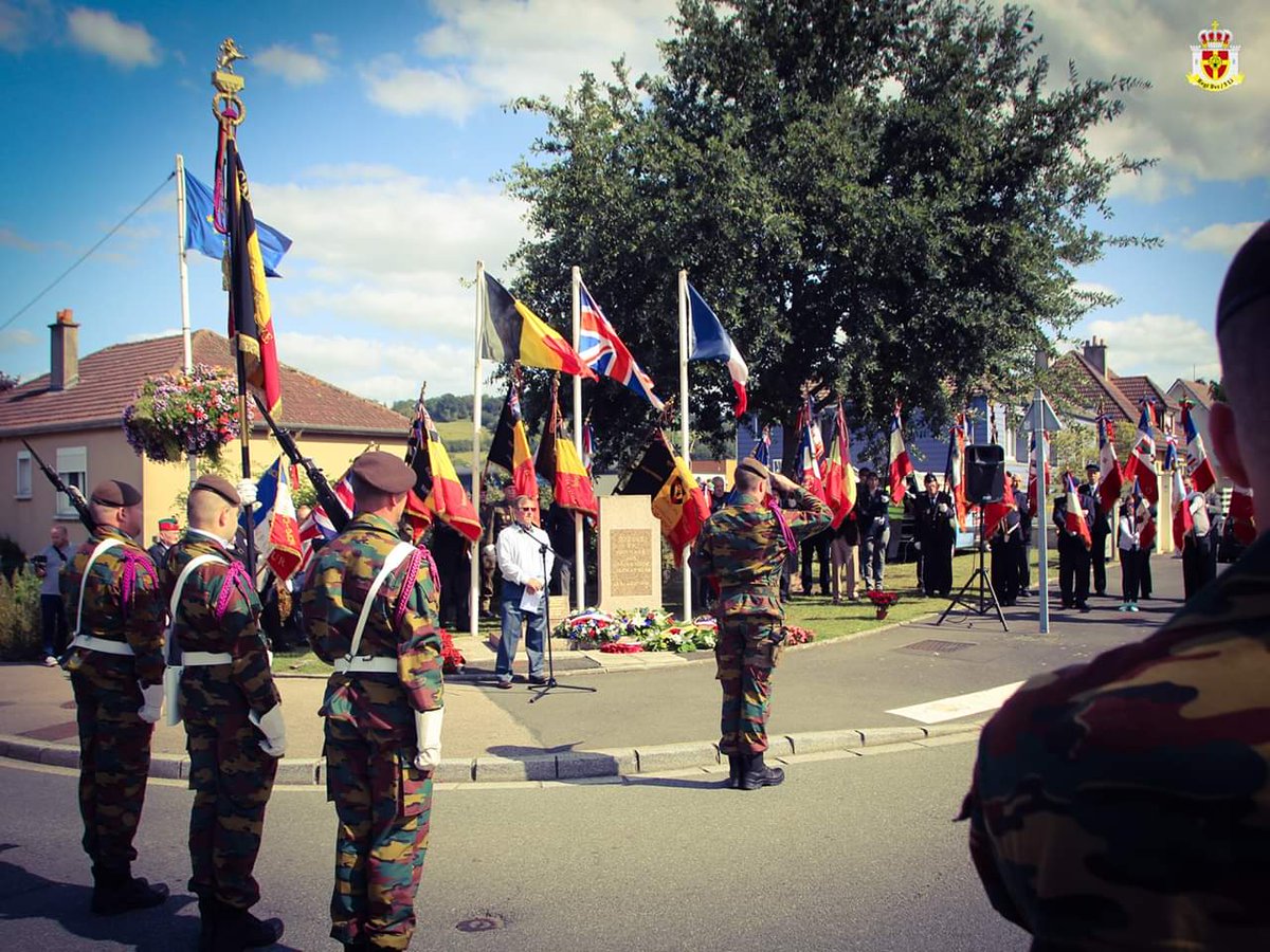 Bvr5Li's tweet photo. The memorial service at the Grande Rue, Dozulé.
Dozulé, 21 august 2019.
#75yearsLiberation
#BrigadePiron #Dozulé #GrandeRue #Normandy #Liberation #InMemorial #Respect #Loyalty https://t.co/rjZI7M9uc8