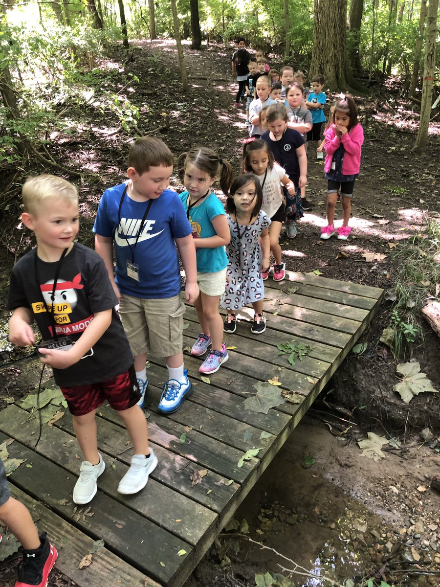 kinder_stem's tweet photo. Exploring LOLA today was so much fun, some of us even spotted a turtle 🐢! #KinderStem #TomorrowReady #LibertyHawks https://t.co/XhNaUfkPqr