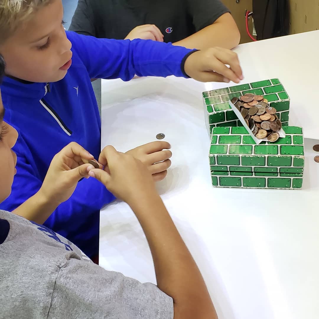 Big shout out to Southern Elementary, our first school of the 19-20 school year. The students were wonderful and the teachers were amazing. Great things happening <a href="/FCPSKY/">Fayette County Public Schools</a> #fcpsstembus <a href="/JoshRayburnKY/">Dr. Josh Rayburn</a> <a href="/RexySTEMBus/">RexyTheSTEMBusDriver</a> <a href="/fcpsoit/">FCPS Inst Tech</a> #wheresrexysstembus