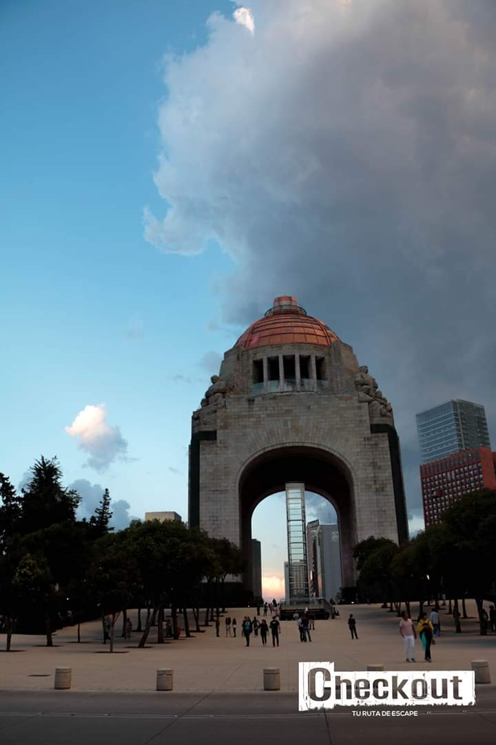 revistacheckout's tweet photo. Monumento a la revolución
 #RevistaCheckOut #CDMX #MéxicoMágico #monumento #inba #revolucion #cultura #traveling #travelphoto #travelphotos #travelinspiration #traveltime #vive #viajar #vivemexico #FelizMiercoles #mexicosorprendente #visitmexico #mochilerosmx #dog #perros #dogs https://t.co/56OxzYaetg