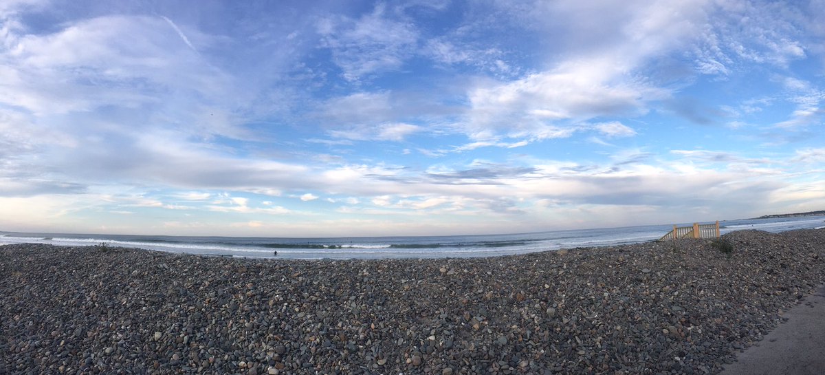 PMCharmed's tweet photo. Finding peace at one of my favorite places 🙏💜🙏

#nofilter #beach #peace #findingpeace #calm #favoriteplaces https://t.co/dHOqKSRyNV