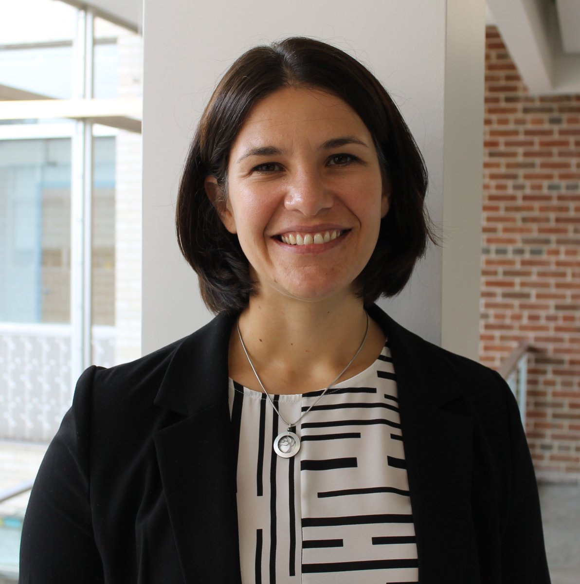 WSU_Social_Work's tweet image. Congratulations Social Work faculty Erin Comartin and Jun Sung Hong, who were recently promoted to Associate Professor! We are so proud to call you #SocialWorkWarriorFamily! #WarriorStrong #MovingOnUp