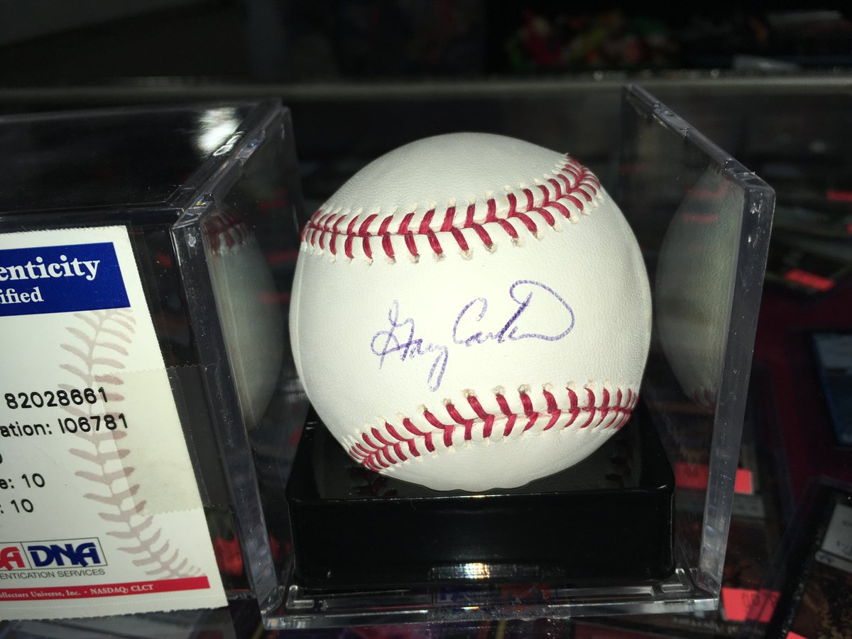 lanc_supcap3841's tweet photo. Some awesome additions to our booth today @champlainvalleyfair #baseballcards #autographedbaseballs @iconic_freddy #10bestdaysofsummer #autographs @oriolesrise @Markhoyle4 @vegitojedi @SBergerBOSTON @TimJenkins1962 @ShaneKatz73 https://t.co/pRLm0Bvrwi
