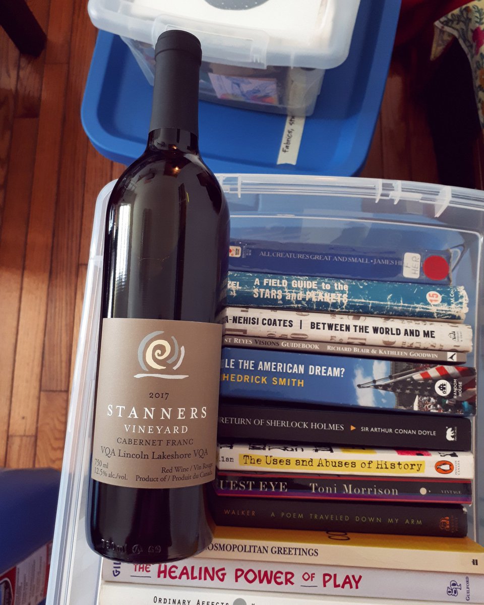 StannersWines's tweet photo. The only way to pack/organize/clean/live is with a bottle of Cab Franc 🍷 If you are running low, we'd suggest picking some up soon - we don't have much left! (PSA: we deliver)
#cabfranc #movingday #kidsmove #cleaningday #winelife #cabernetfranc #princeedwardcounty #niagara https://t.co/YYFUEm5PvH