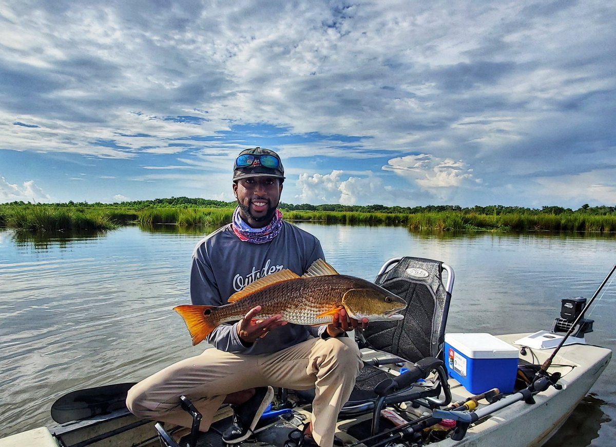 redfishassassin's tweet photo. Happy Humpday my friends. The weekend is almost here!

@AFishingStoryTV @hobiefishing @houmatravel @LouisianaTravel @KayakAnglerMag @13fishing https://t.co/zBFh19bKCh