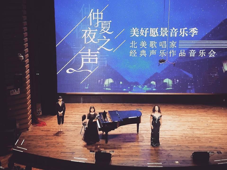 gimmei_nyc's tweet image. Last year I made my debut in China. I can’t wait to go back!!

#operababe #operasinger #china #americansoprano