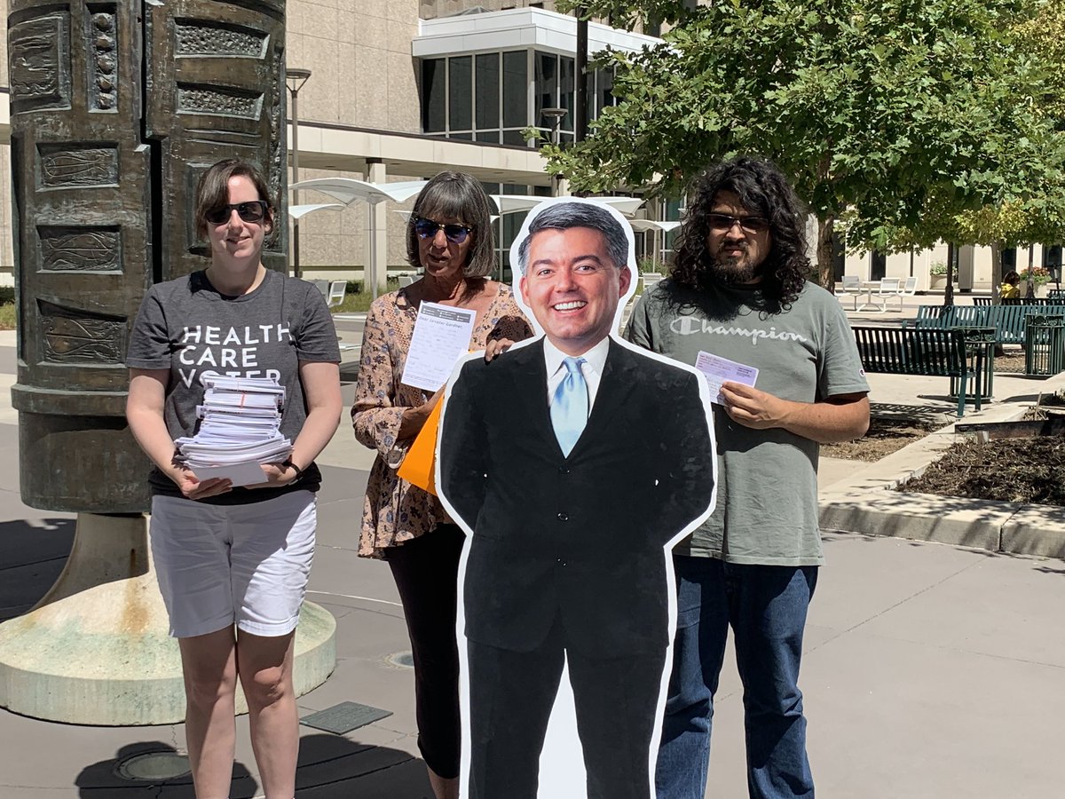 Since he’s so elusive in person, we’re outside <a href="/SenCoryGardner/">Cory Gardner</a>’s office to deliver hundreds of notes from Coloradans we collected over the past week on the #SinceUBeenGone <a href="/CardboardCoryCO/">Cardboard Cory</a> bus tour! #copolitics #cosen