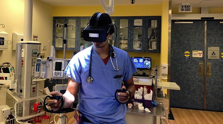 HealthScholars1's tweet photo. Many patient emergencies are difficult to train for in real life. A pilot study from Children's Hospital LA "validates that VR is an effective tool for high-stakes assessment." https://t.co/C2uIX3hge9 | #VR #meded #medtech https://t.co/U0P2fjTX3q