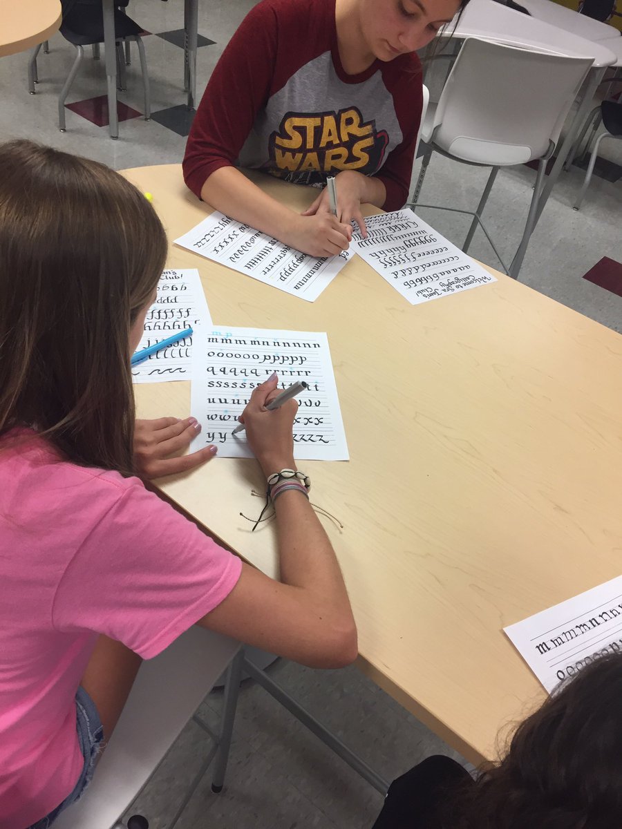 SenoraJam's tweet image. First Calligraphy Club session and these girls are pros already!! Love their excitement and willingness to learn!  #mashflex #calligraphy #creativelettering