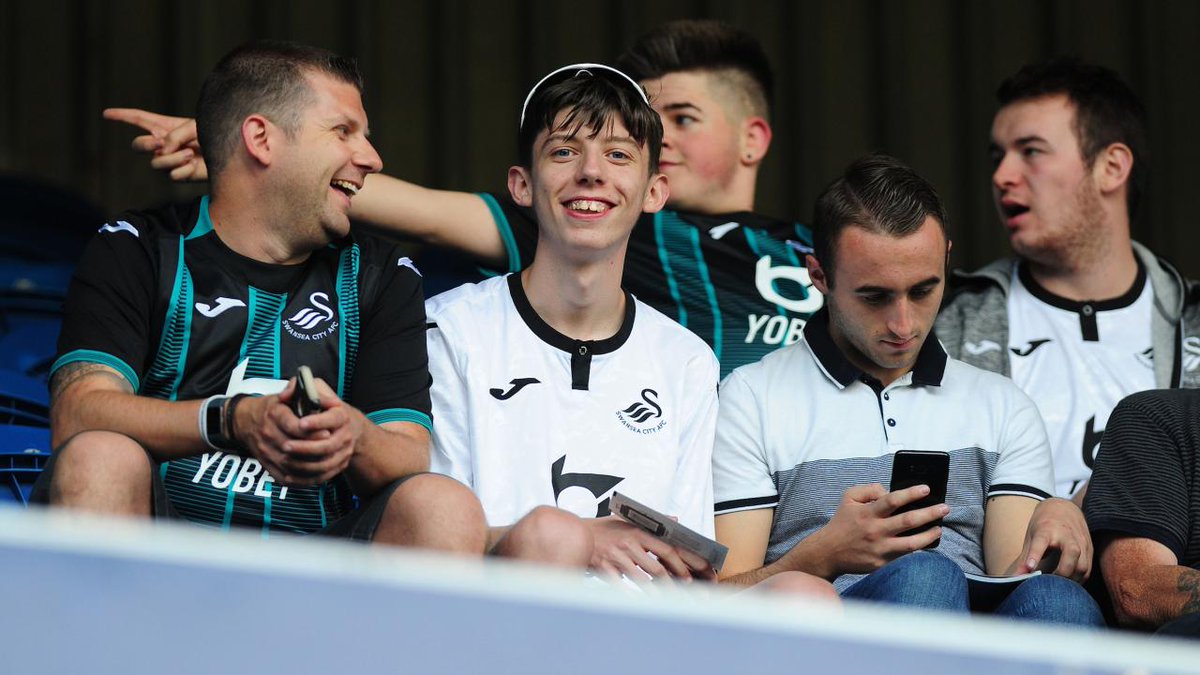 SwansOfficial's tweet image. 🚨 With momentum building and the #Swans joint-top of the @SkyBetChamp, the club is pleased to extend the #WeAreTwenty prices for all #JackArmy members wishing to travel to Leeds this weekend! 💪

ℹ️ Details 👉 bit.ly/2ZrNGjS
