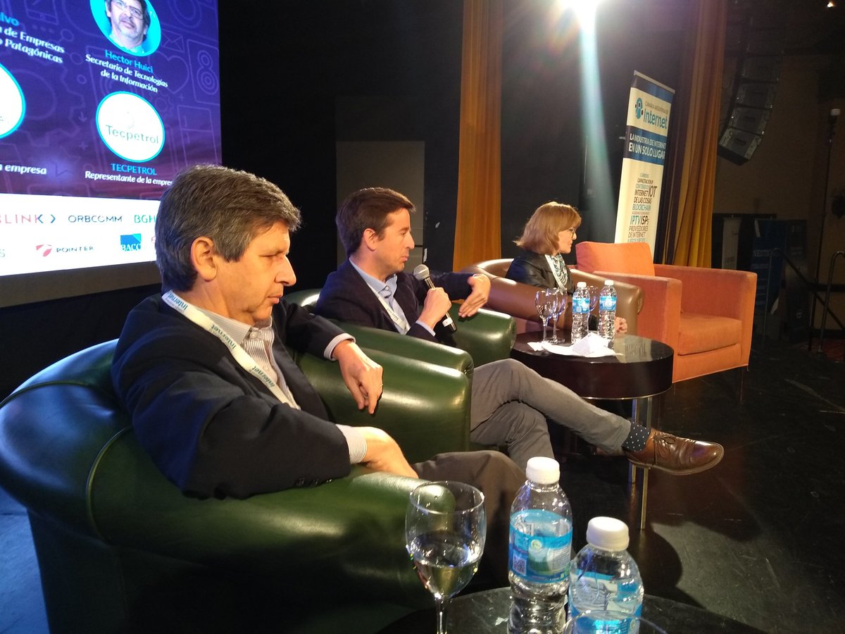 alxprince's tweet photo. #panelazo en #iotnetworkingday de @CabaseAr https://t.co/owPcJbCYrG