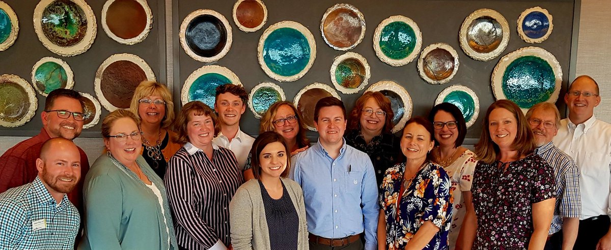 JasonRay28's tweet photo. The Missouri Regional Planning Directors &amp; staff with @US_EDA Denver Regional Director, Angie Martinez at #EDCDenver2019! 11 out of 19 MO RPCs represented in this photo! @NADOWeb #SMCOG #MACOG https://t.co/rUDfFfY1ow