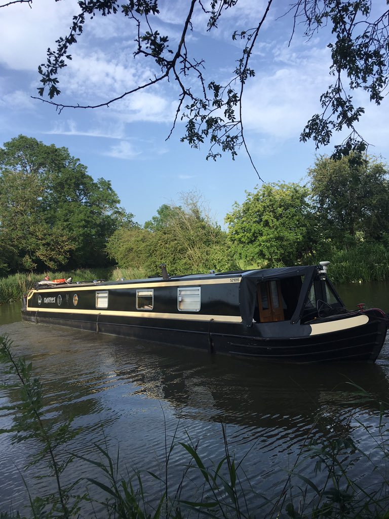 darenguy's tweet photo. For Sale Stenson 62 foot cruiser stern narrow boat built 2012 .If interested please PM me https://t.co/y5AVSAKUgp