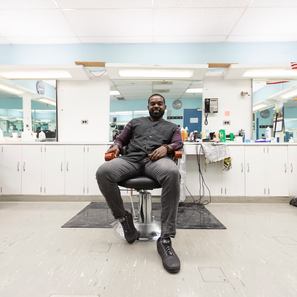 CIA's tweet photo. CIA officers are ordinary people who do extraordinary things. Follow us on Instagram and Facebook for posts on the "Humans of CIA," which will feature some of the diverse, talented, and hardworking people who serve our nation every day.

#HumansofCIA https://t.co/VPqZ0ozuti