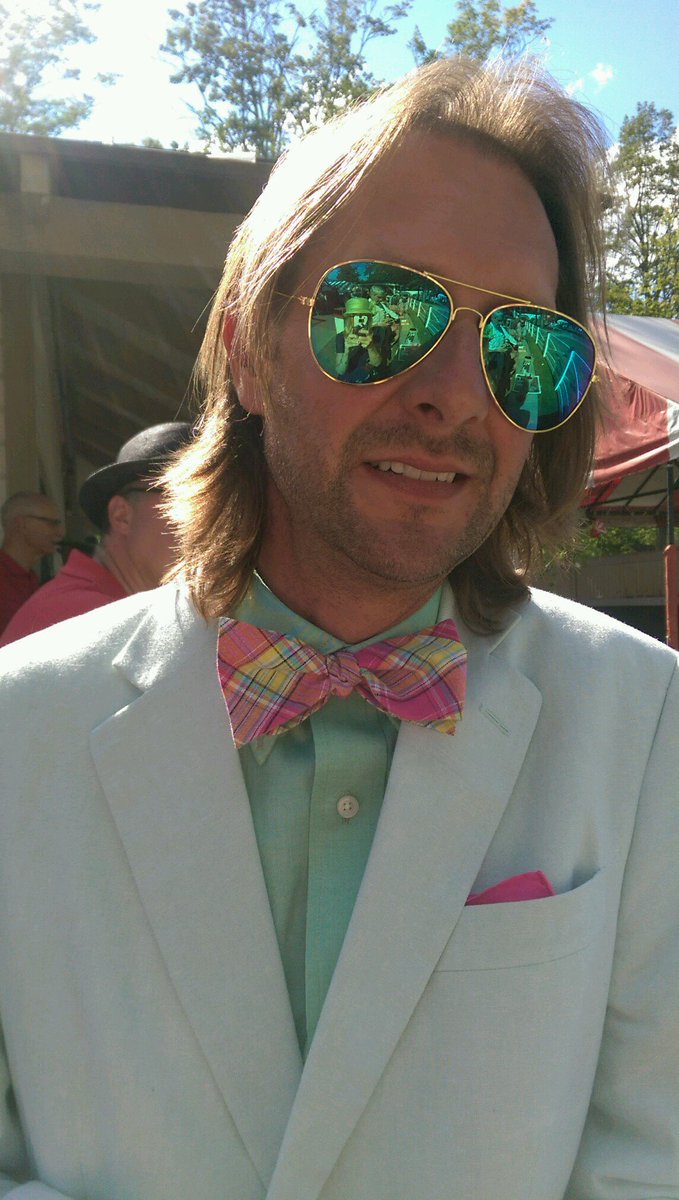 TomRubiano's tweet image. Happy #NationalBowTieDay #bowtiesarecool #dapperaf