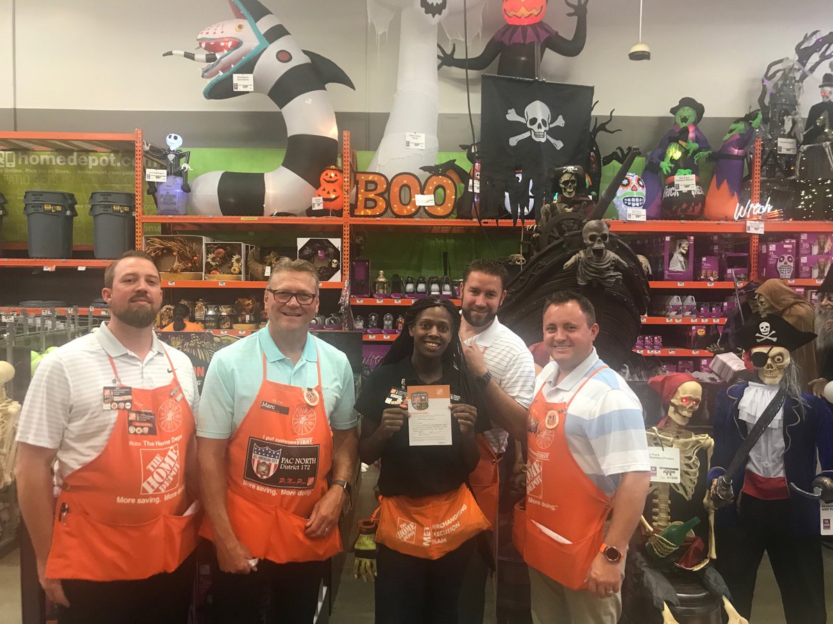 BAM! Brittany from Met at 1022 making it happen with Halloween!