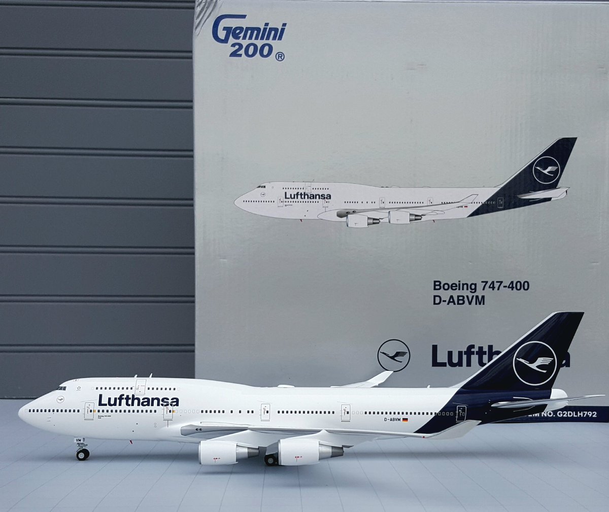 ARRIVAL! @GeminiJets 1:200-scale @lufthansa @Lufthansa_DE @Boeing