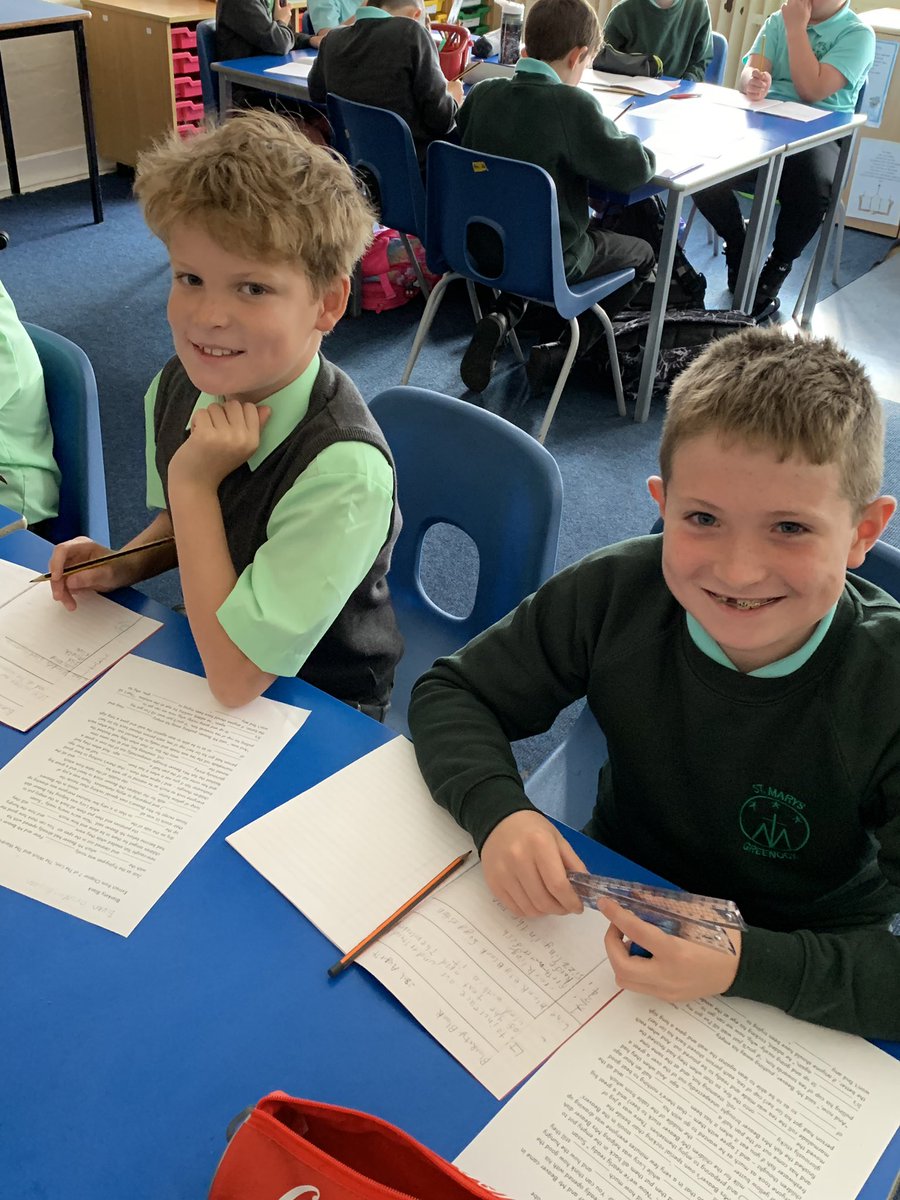 StMarysPS14's tweet photo. P6/5 enjoyed playing blankety blank this morning. They stretched their understanding of our class novel and found fantastic alternatives for the the vocabulary within it ๐คโ๏ธ๐
#reflectivereading #exploringtexts #increasingourvocabulary #searchingforsynonyms https://t.co/vGuD0Egdd7