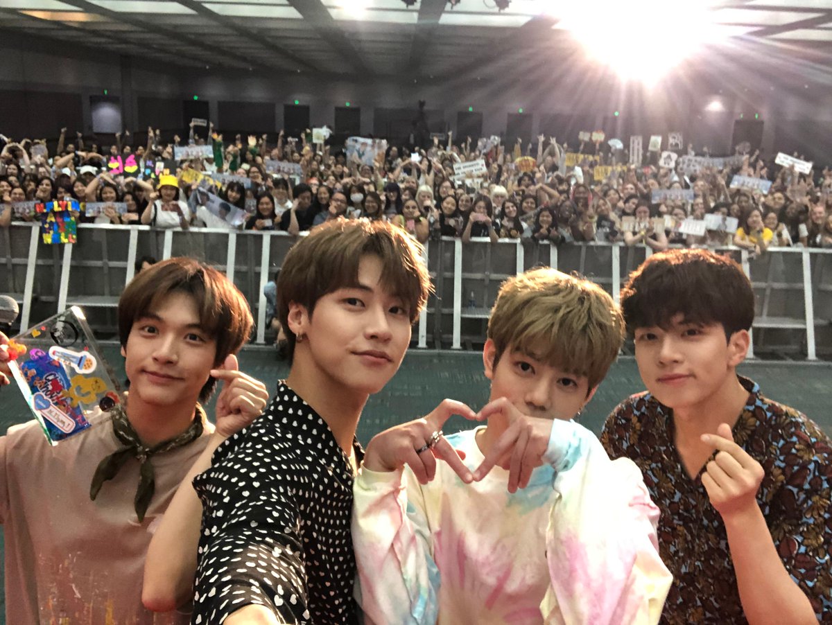 kconusa's tweet photo. Flashback to #NFLYING artist engagement at #KCON19LA - thank you @NFlyingofficial for joining us! For those of you who couldn't be there, don't forget to check out the close-up POV hi-touch video on our Youtube channel @kconusa! https://t.co/Hl5lE6UxDt