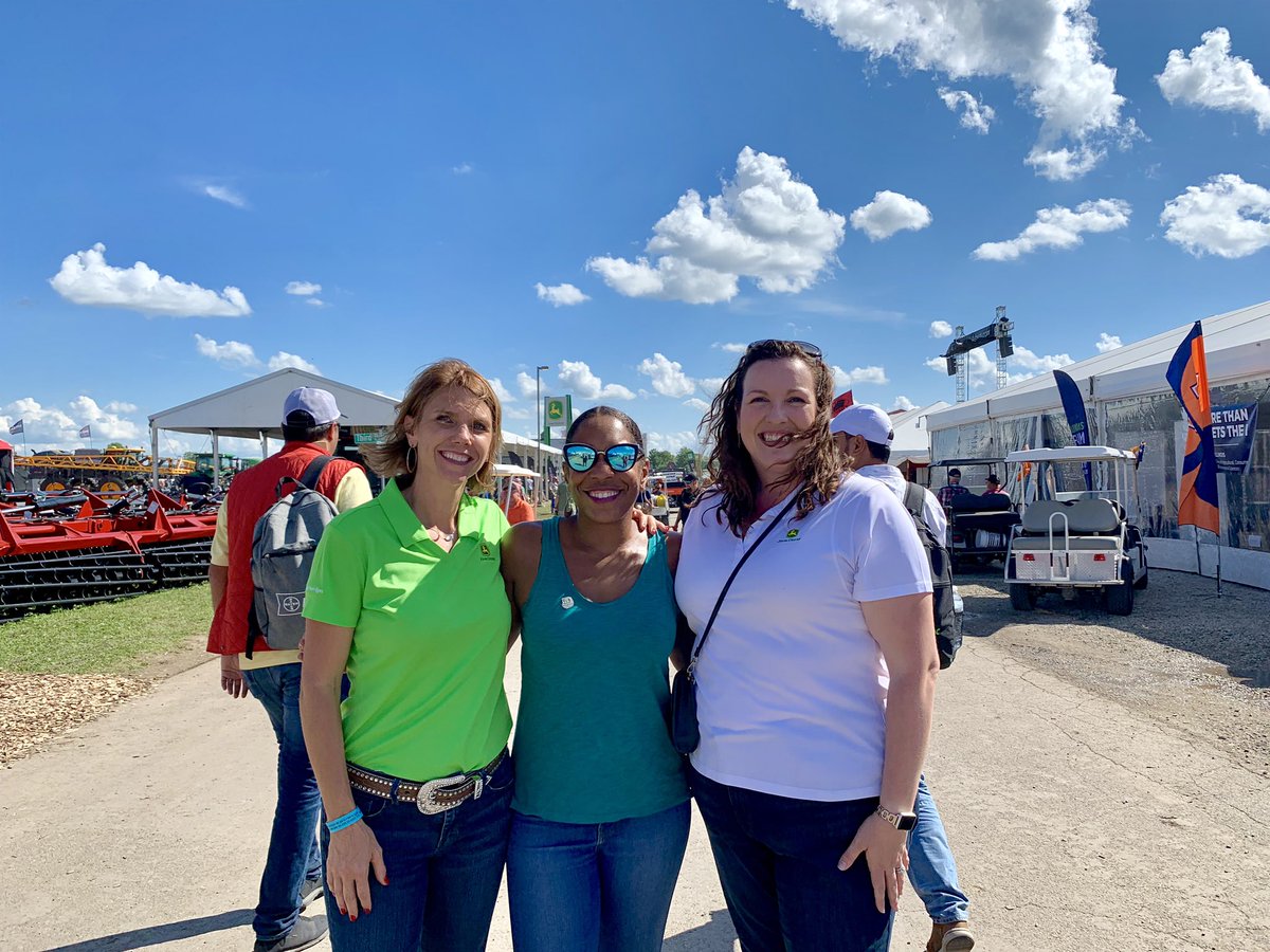 LtGovStratton's tweet photo. You know me so well! Of course I climbed up one of the @JohnDeere tractors while at #FPS19! 

It was great spending time with @IALtGov @LGSuzanneCrouch and @USDA Under Secretary for Farm Production &amp; Conservation @BNorthey learning about the future of farming in the Midwest! #ag https://t.co/XmSIJfMXNw