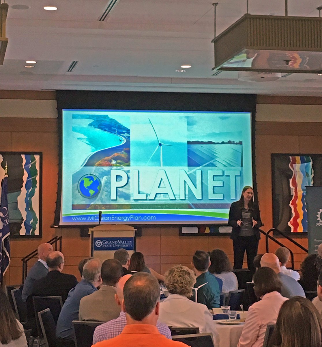 InovateusSolar's tweet photo. Tim Powers represented Inovateus Solar at the @WMSBF today. @poppepk, CEO at @ConsumrsEnrgyMI put on a great presentation!
#Sustainability #WMSBF #InovateusSolar #SustainableBusiness #SustainableBusinessPractices https://t.co/Ny3Jp1a0Vm
