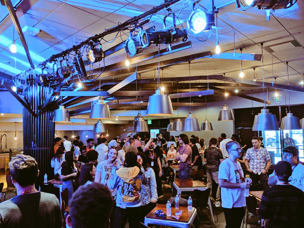 dannypmusicbiz's tweet photo. Networking in full effect right now at the #FSSocialScene !! Extremely happy with how many people showed up🙌🏼🙌🏼🙌🏼 #FullSail https://t.co/BgTq3ED4WM