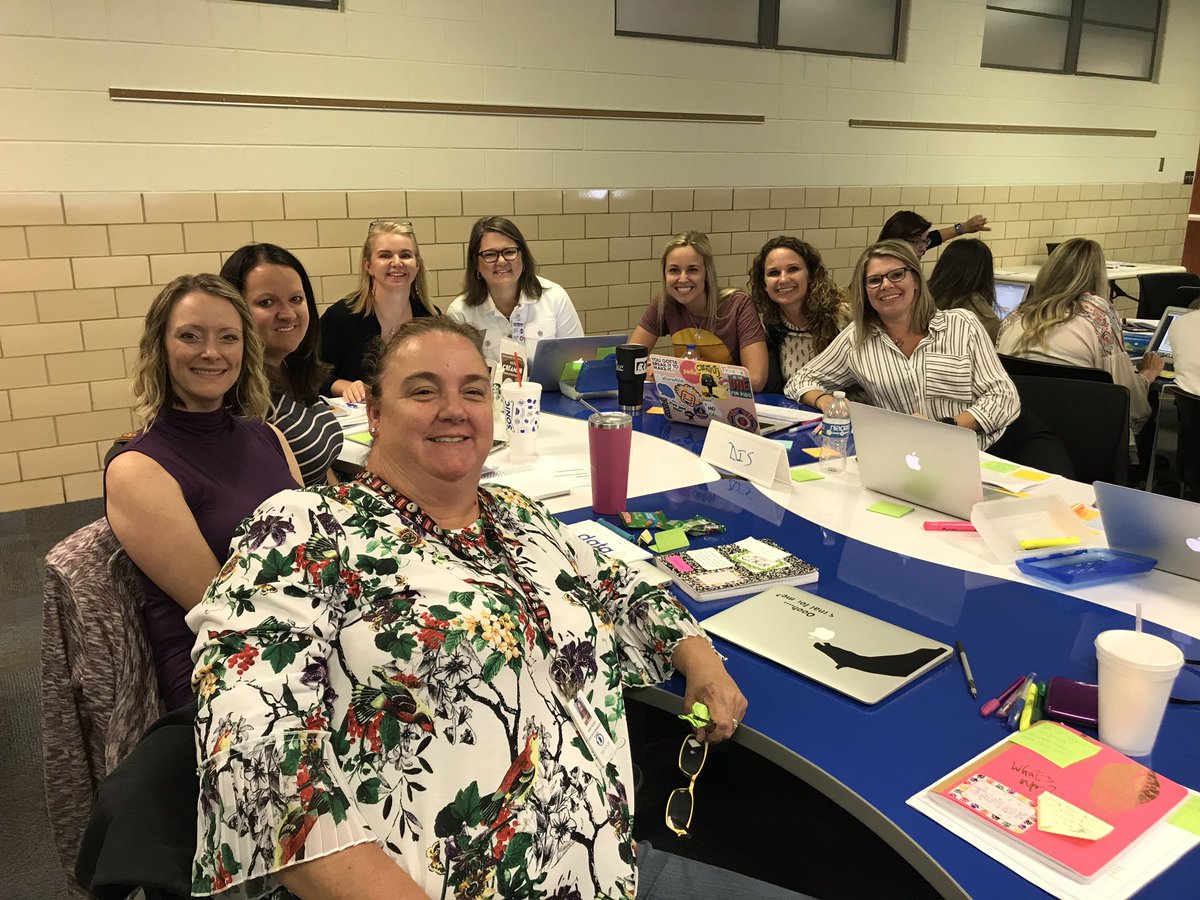 raineyrockets's tweet photo. Great Day Diving into Data @lead4ward. #DISjourney #raineyatomsmashers https://t.co/0R3UnPyTLx