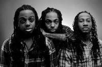 Looking for the good vibes to get you through this hump day? Jam the new single from <a href="/NewKingstonLive/">New Kingston</a> before their US appearance on 9/5 with <a href="/TheGreen808/">The Green</a> and <a href="/FeelFreeMusic/">FeelFree</a> // LISTEN: buff.ly/2Pl4tQN // TIX: buff.ly/2PkqMGq