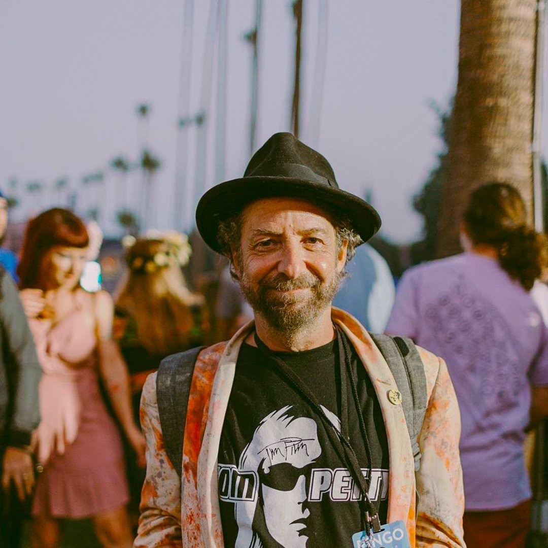 tompettyweekend's tweet photo. Check out some photos of Paul Zollo, author of "Conversations with Tom Petty". Listen with us to his great stories at this years #tompettyweekend https://t.co/tdNQpaq8XM