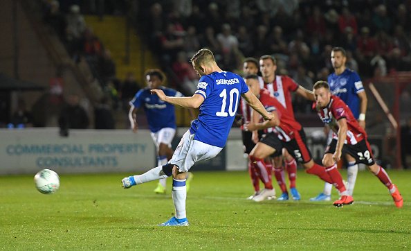 talkSPORT2's tweet photo. FULL-TIME:
@LincolnCity_FC 2-4 @Everton
Everton progress to the next round of the @Carabao_Cup
#ImpsEVE // #CarabaoCup
π» Listen β https://t.co/RVd0SxkO0q https://t.co/KJDjvLbs7M