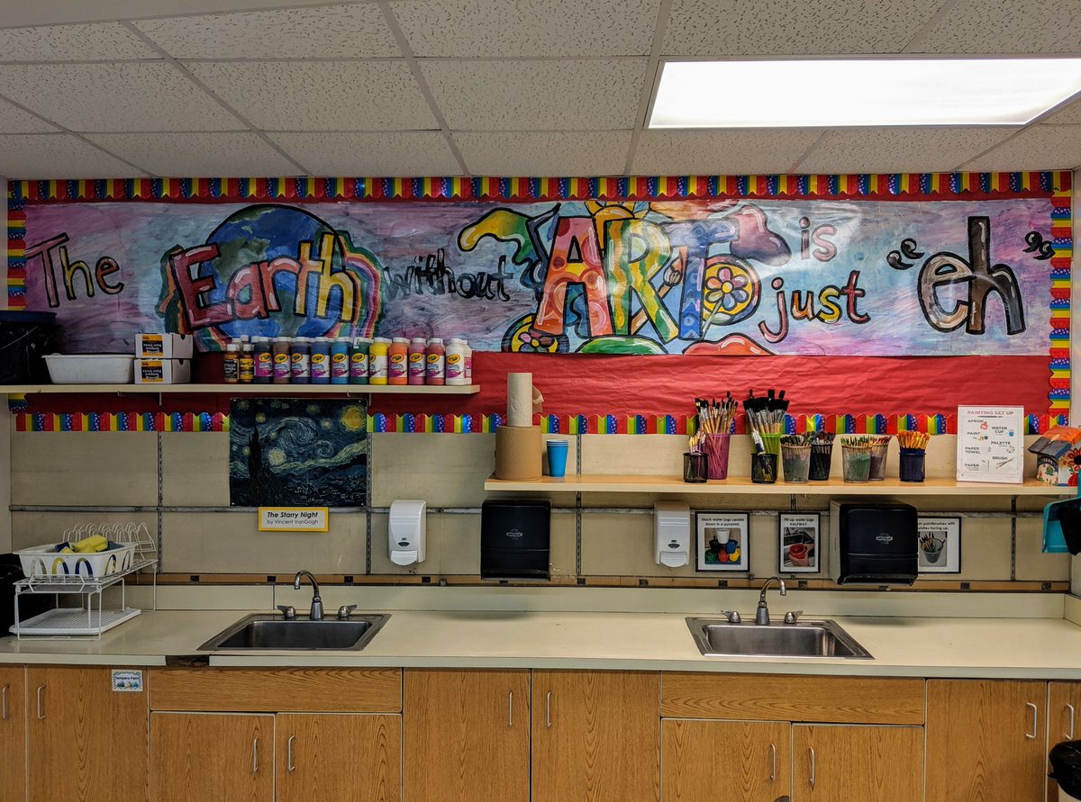 MrsVoigtArt's tweet photo. It has been wonderful to have students using the Field Art Room this week! The year is off to a great start! #d64smiles #engaged64 #artsed #BackToSchool2019 #d64art https://t.co/MwQcPK4mm0
