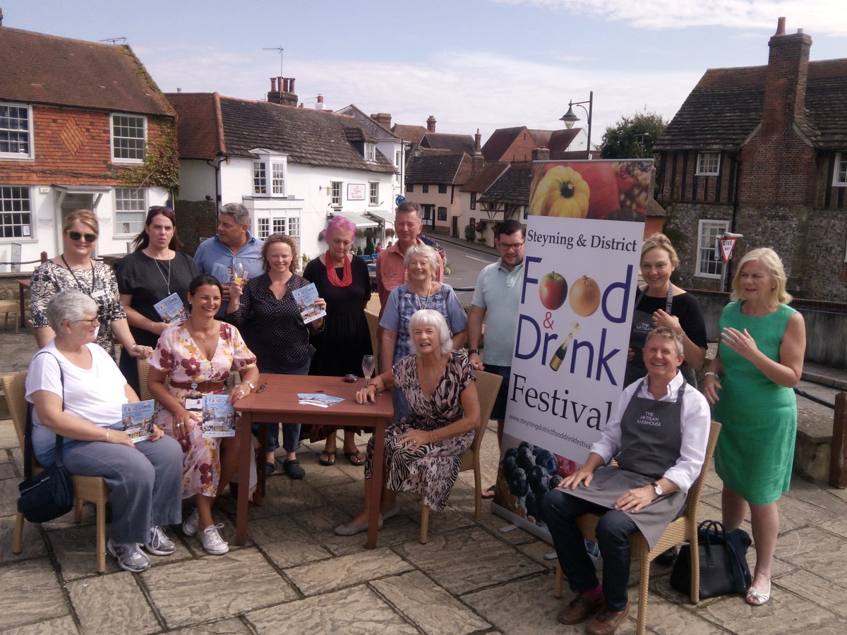 Great to see so many at the official launch of the 2019 #steyningfoodfest <a href="/TheWhiteHorseSG/">The White Horse S&G</a> today...