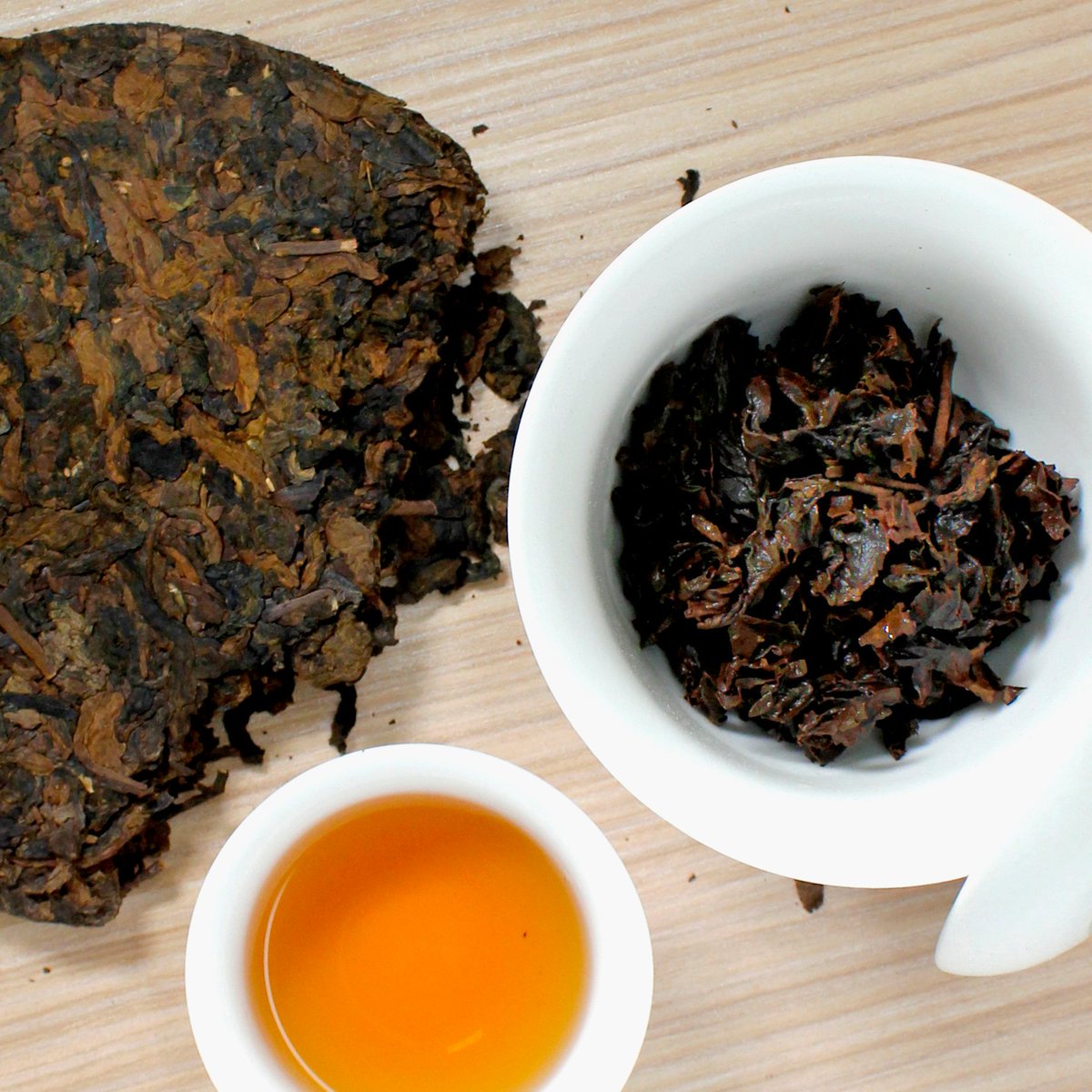 mem_tea's tweet photo. It's rare to see anything that isn't a pu-erh compressed into a #teacake, but behold, the GABA Tea Cake! This is a baked #oolong tea that's as easy as a weekend morning. Tastes like it too - toasty with notes of plum and raisin. • Link in bio! • #LetsSteepTogether https://t.co/rdHHoUB43M