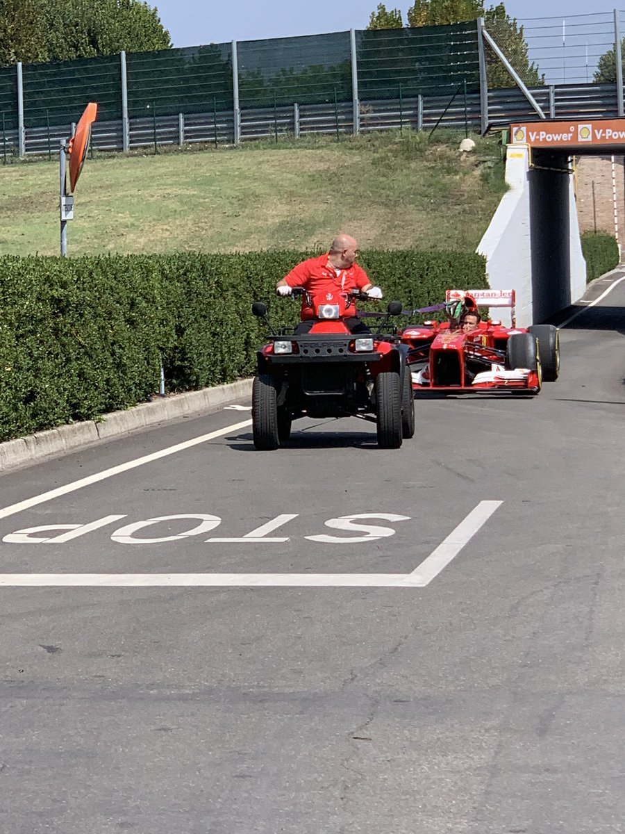 Lococo 0040 On Twitter そうでしたか 私はまさにモナコグランプリを友達と見るために下見に行ってたのです ショックでモナコグランプリは見に行けませんでした シューマッハの 事故からまたf1から遠ざかってます 余談ですがフィオラノテストコースでf1マシンが