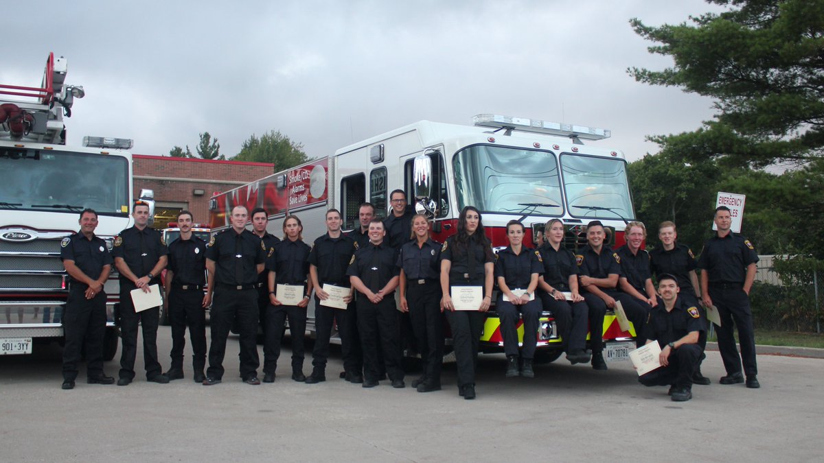 TayTownship's tweet photo. Congrats to our new fire recruits in Midland, Penetanguishene, Tay and Tiny on completing the Firefighter Training Program!

Do you want to help protect our community? Review the Joint Firefighter Recruitment Orientation Guide at https://t.co/zIuEgJUt9v and apply by October 25. https://t.co/wf0zmEjoqq