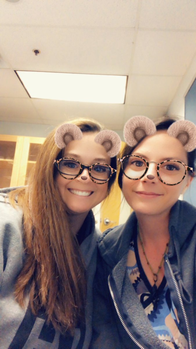 Mirconverse13's tweet photo. @LoCurranChats @ComCounts @AnneArundelCC #communicationsclass #aacc https://t.co/djAtkZcydC