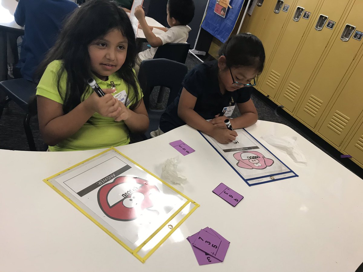 MrsTovarsClass's tweet photo. Introduced a new Math game today!!TOOTHY! We had so much fun! @MrsAOlson @LakelandES #makeadifference https://t.co/TcSTvpoWSV