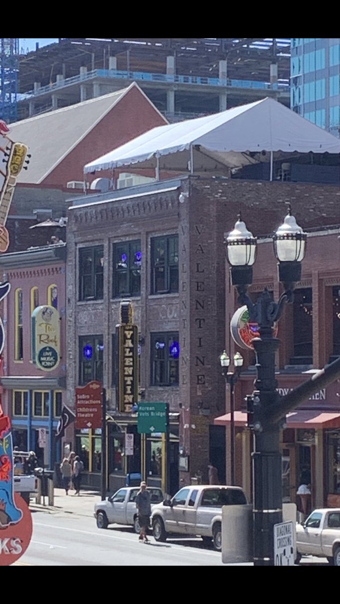 RustyMansell_'s tweet photo. Rooftop tent is now up for #UGA takeover on Broadway. Friday afternoon starting at 5pm until ... @Dawgs247 and @680TheFan at the @TheValentine_ . #Nashville https://t.co/uPuNElRHeN