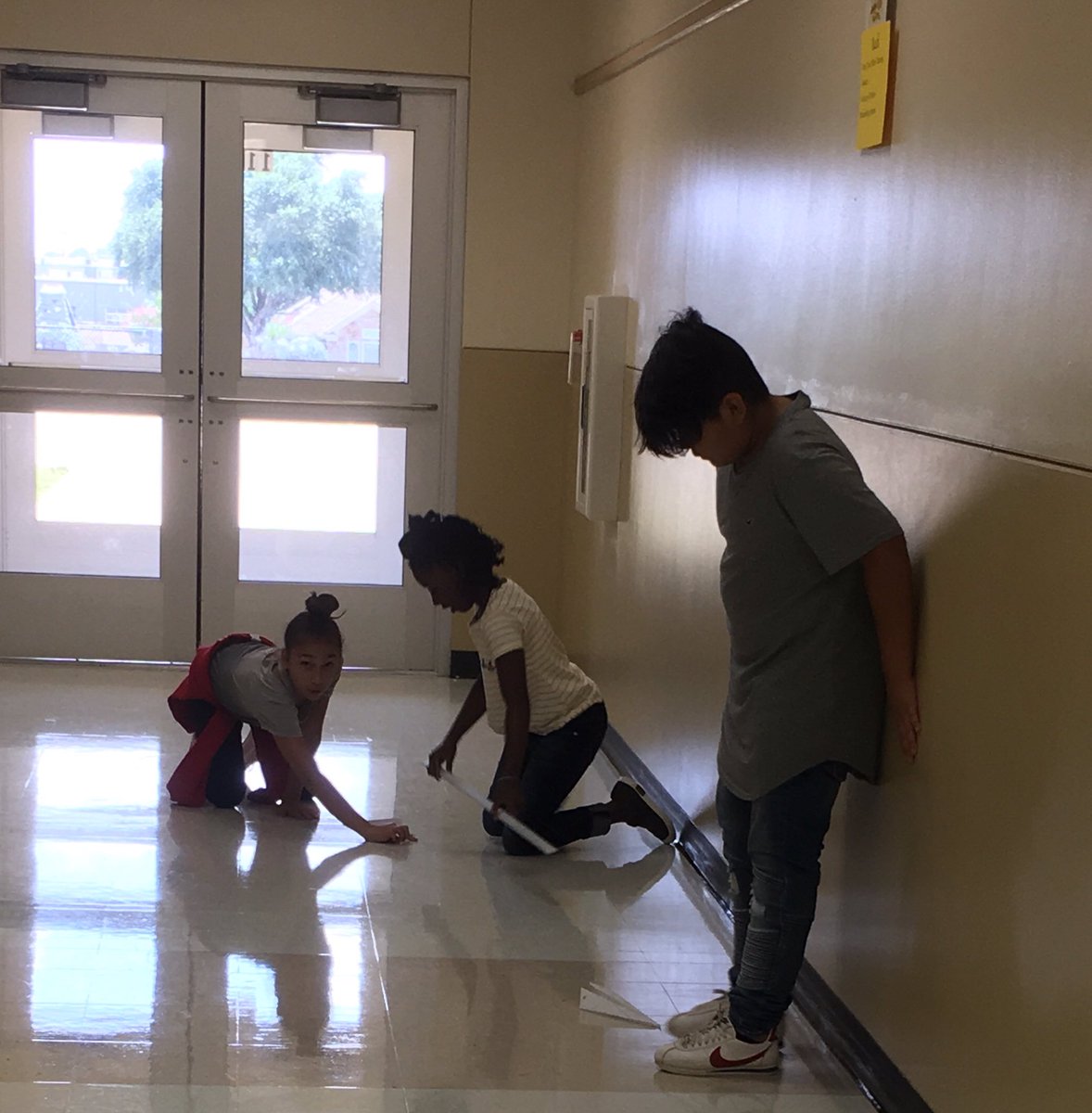 msgoldsticker's tweet photo. Today was definitely an experiment in controlled chaos. We practiced the elements of a scientific investigation by measuring the distance paper airplanes flew. #pisdsciencerocks #Planoproud https://t.co/Z0ZoDMnn8D